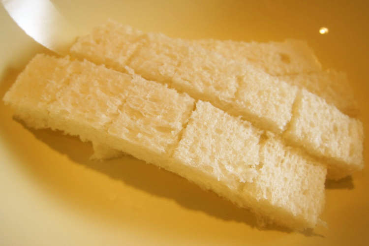 離乳食に かじりやすいスティック食パン レシピ 作り方 By M N クックパッド 簡単おいしいみんなのレシピが374万品