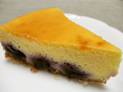 生ブルーベリーでチーズケーキの写真