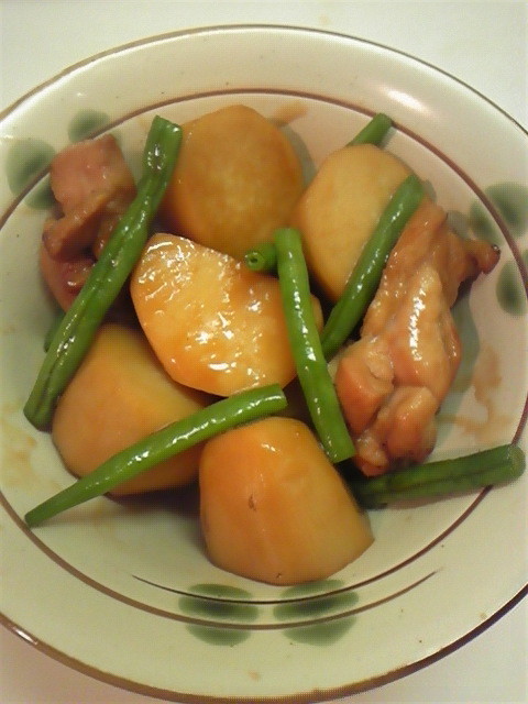 里芋と鶏肉の煮ものの画像