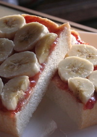 ♥苺ジャム×バナナな食パン♥
