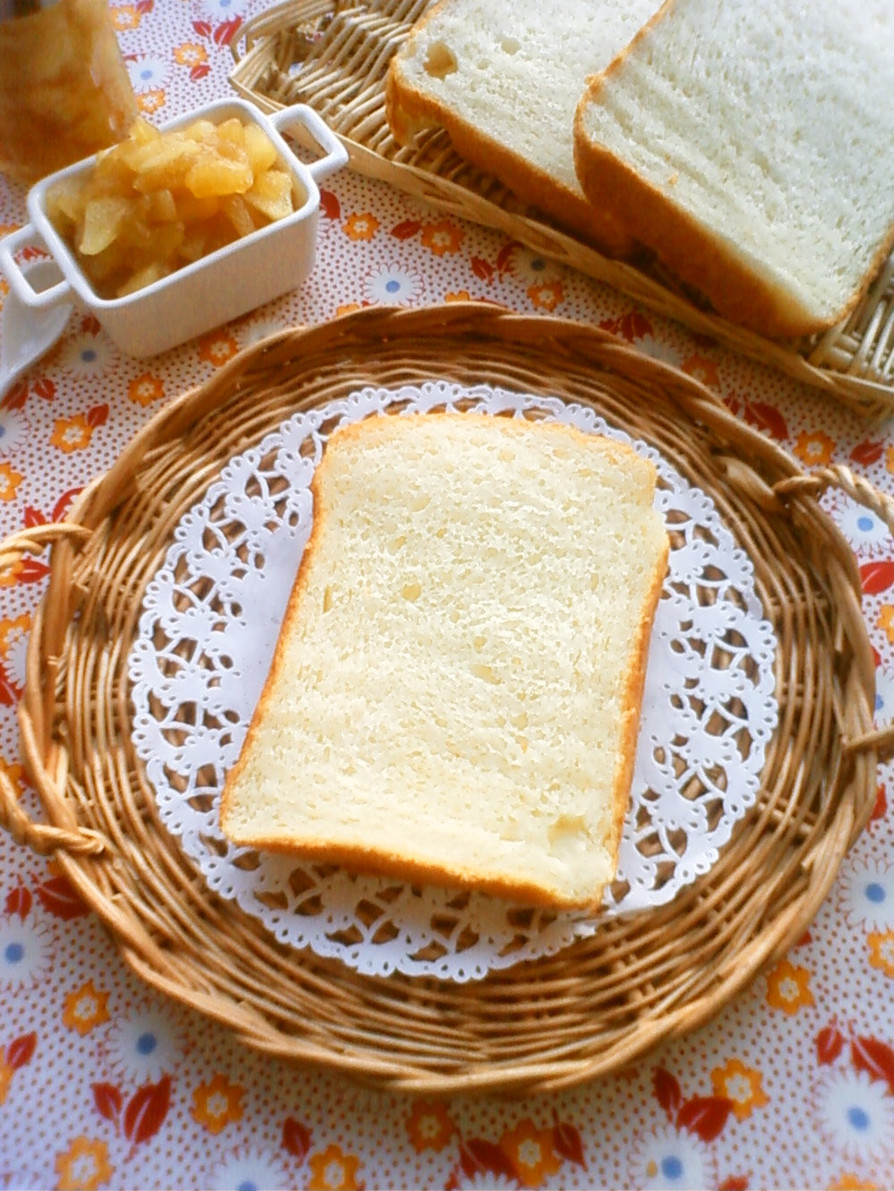 HB＊アーモンドプードルINミルク食パンの画像