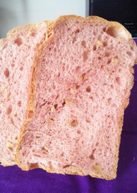 野菜生活紫色の胡桃パン
