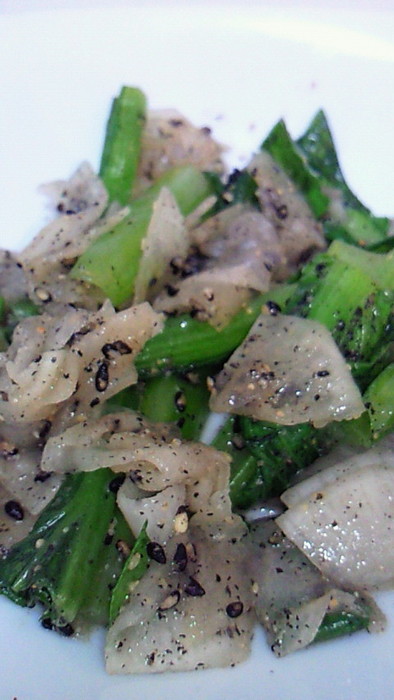 小松菜と大根のナムル風黒ゴマ和えの写真