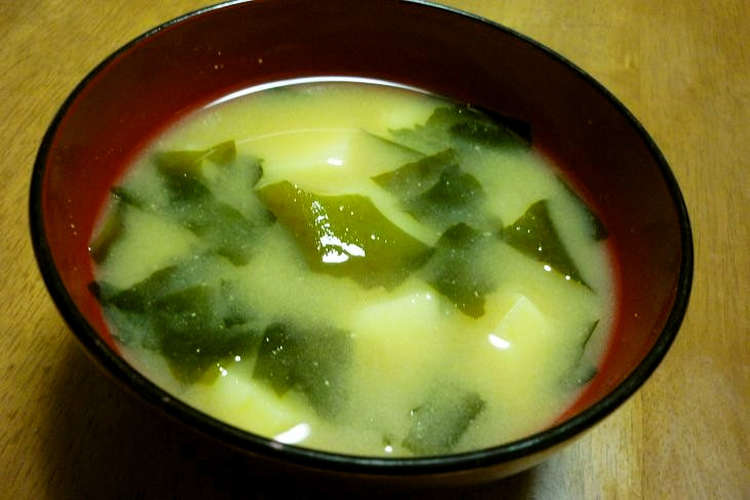 朝食に じゃがいもとわかめの味噌汁 レシピ 作り方 By Match クックパッド