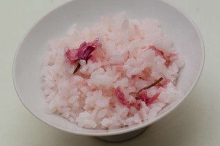 桜茶で 簡単桜ごはん レシピ 作り方 By Mocha 3284 クックパッド 簡単おいしいみんなのレシピが376万品