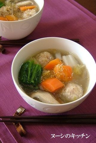 栄養満点♡鶏肉団子と野菜のポカポカスープの画像