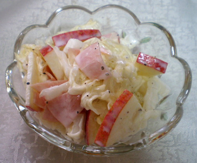 白菜りんごサラダの画像