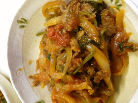 薄切り牛肉と野菜のトマト煮込み