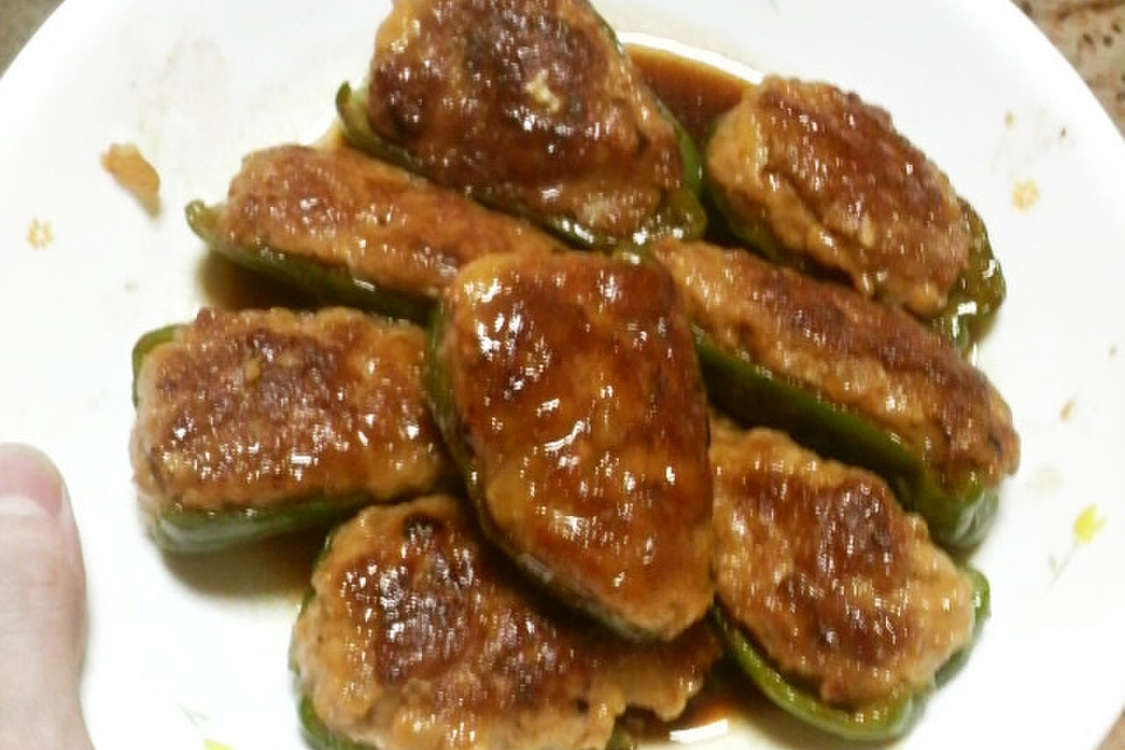 カニとベーコンのピーマン肉詰めのレシピ