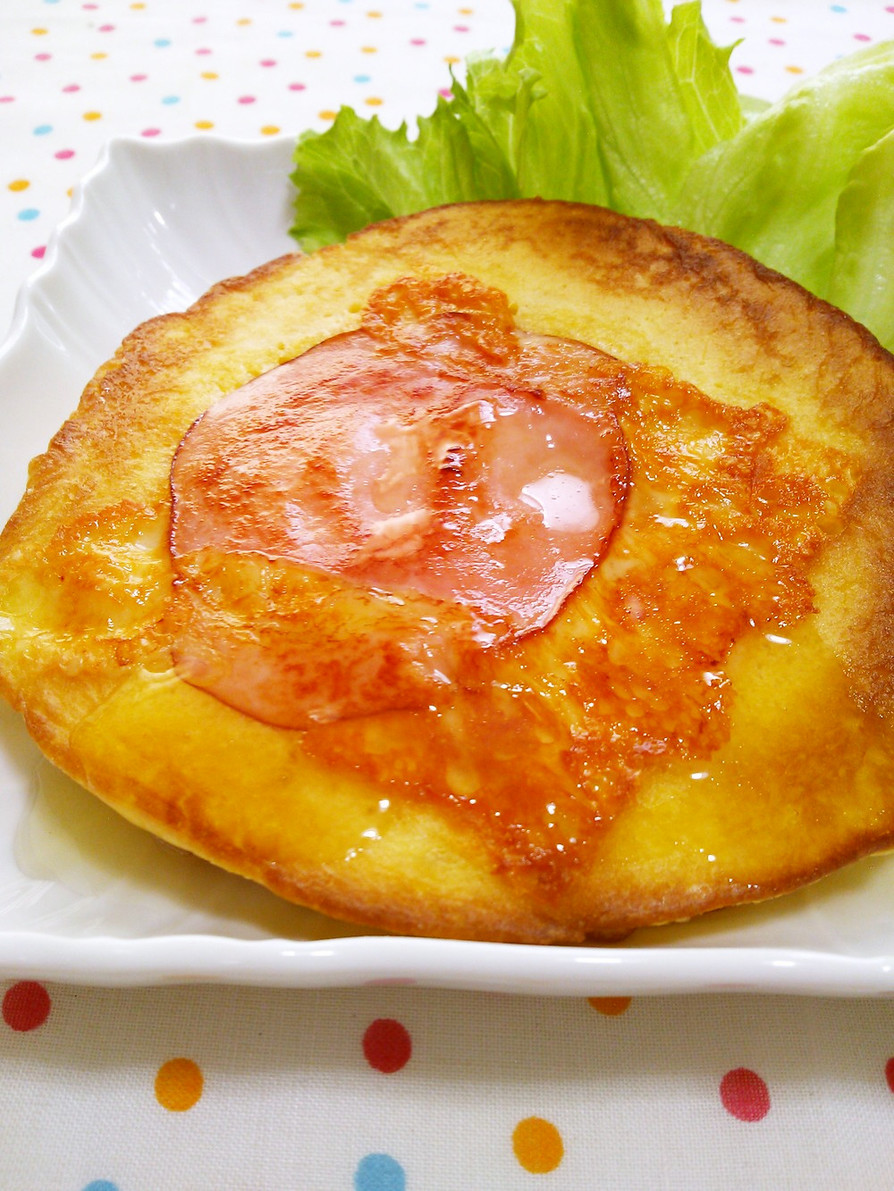 ハム＆チーズの蜂蜜パンケーキの画像