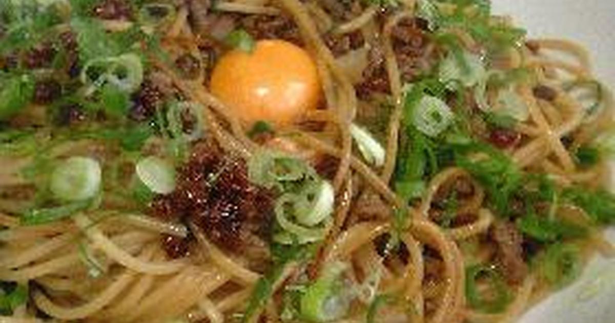 カリカリにローストしたひよこ豆を添えたベビーケールサラダのレシピ