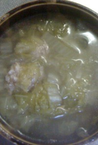 豚の生姜団子と白菜のスープ