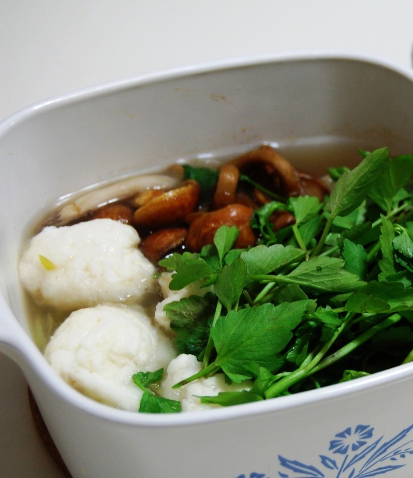 とろろ団子のきのこ鍋 by nyaop 【クックパッド】 簡単おいしいみんなのレシピが348万品