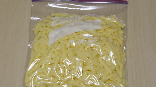 チーズ 保存 モッツァレラ とろけるチーズからモッツァレラまで冷凍して賢く使い切ろう【種類別】