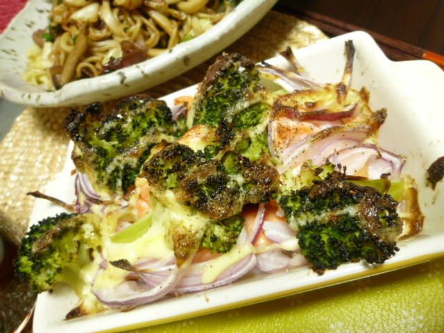 サーモンとブロッコリーのマヨオーブン焼きの画像