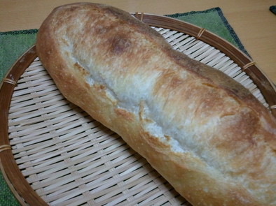 ゆっくり発酵～フランスパンの写真