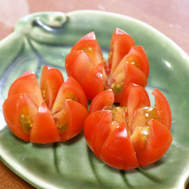 簡単すぎる ミニトマトの飾り切り レシピ 作り方 By Tuik75 クックパッド 簡単おいしいみんなのレシピが357万品
