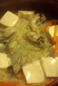 生姜味噌で野菜たっぷり牡蠣鍋