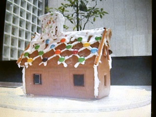 お菓子の家の画像