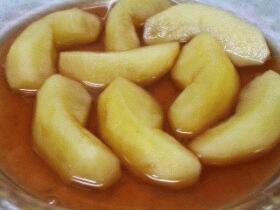 りんごの赤ワイン蒸し☆甘煮