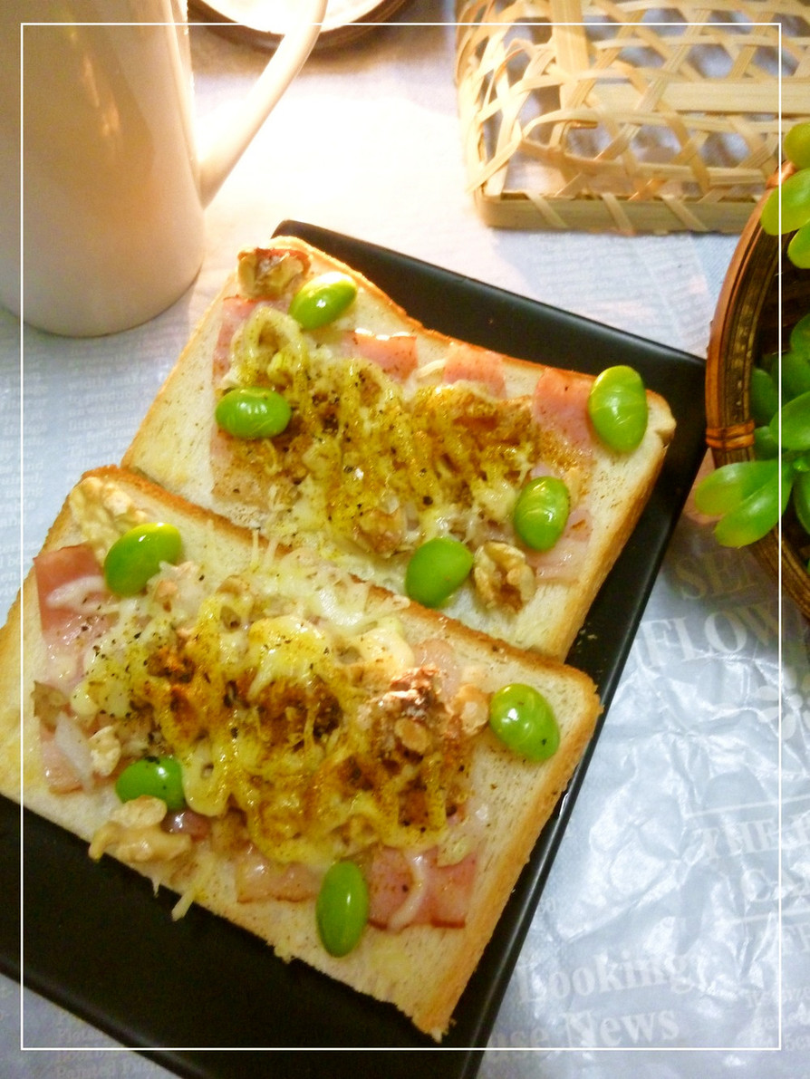 椎茸の軸×ベーコンのカレー風味トーストの画像