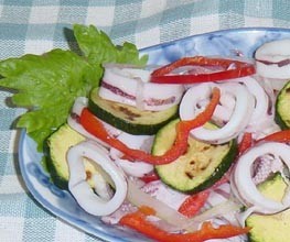 イカと夏野菜のサラダの画像