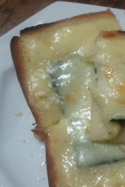 海苔チーズトースト 不思議な味わいの画像