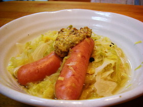 酢キャベツとウインナーの煮込み