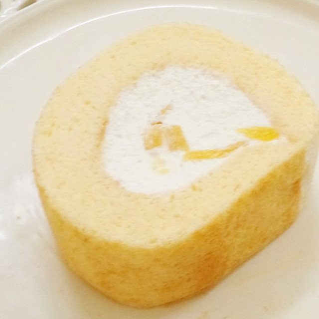 ロールケーキ 意外な焼成温度 時間 レシピ 作り方 By ａｈ ｍｉ クックパッド