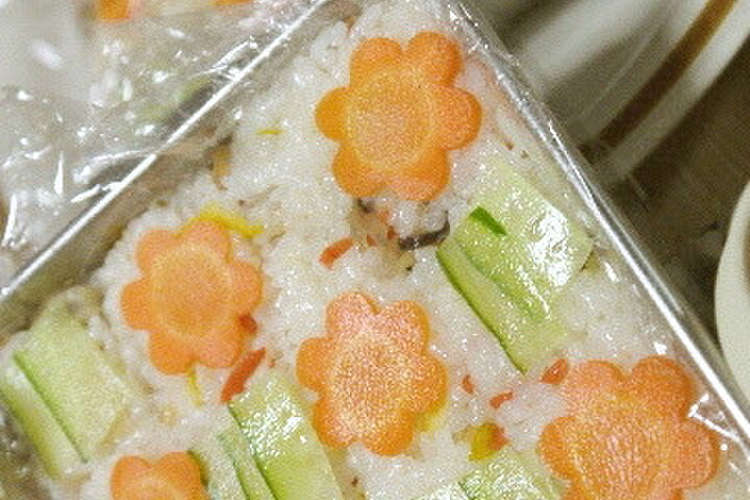 お花見にカワイイひとくちちらし寿司 レシピ 作り方 By ひらめきmei クックパッド 簡単おいしいみんなのレシピが353万品