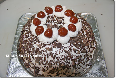 サワーチェリーの生チョコケーキの画像
