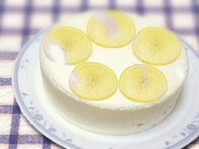 さっぱりさわやか☆レモンのババロアケーキの写真