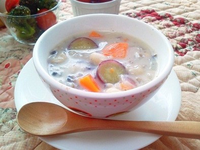 さつまいもと白いんげん豆のスープの写真