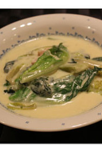 緑いっぱいの豆乳スープ