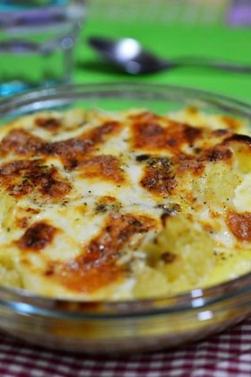 トルコの家庭料理☆カリフラワーのグラタン