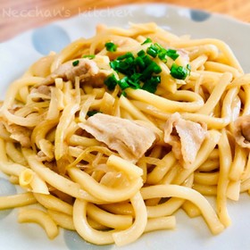 こってり旨い♪甘辛マヨで焼きうどん