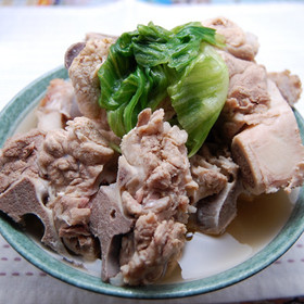 豚骨で骨汁・トンコツ出汁・ツナ風豚肉