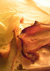 焼豚とレタスのマヨネーズチーズサンド