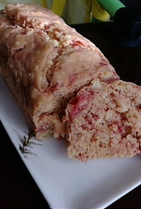 冷凍苺でパウンドケーキ