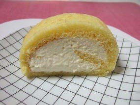 レモンクリームのロールケーキの画像