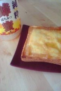【朝食に】簡単☆ハニーチーズトースト
