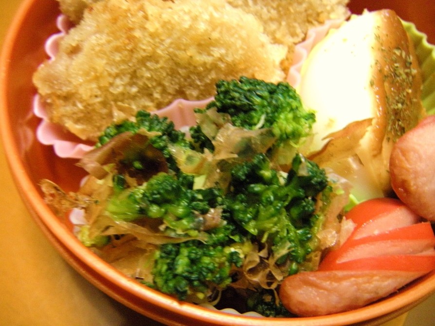 ブロッコリーのわさび麺つゆ和えの画像