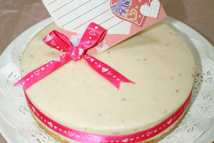 バレンタイン 苺白チョコレアチーズケーキ レシピ 作り方 By Yakopuyo クックパッド