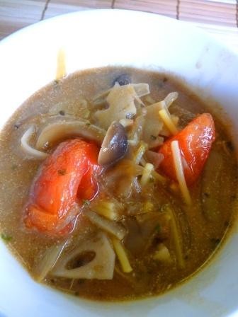 食べるスープ！トマトとパスタの味噌スープの画像