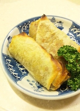 トースターで揚げない♪残りカレーの春巻き