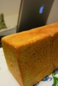 スリム♫ライ麦入り食パン