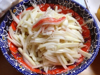 抜群の健胃効果　大根の塩麹サラダの写真
