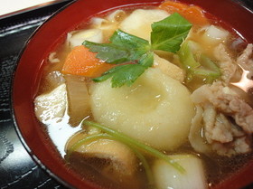 モッチリ*じゃがいも餅入りけんちん汁*