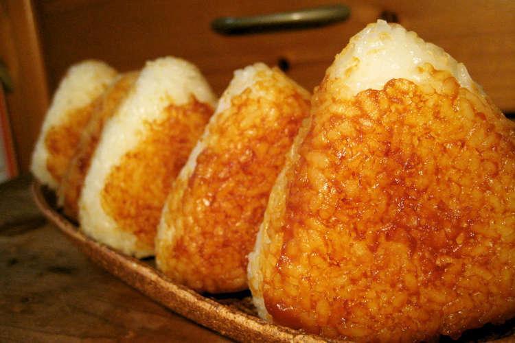 甘味噌が旨い 焼おにぎり レシピ 作り方 By ウメデレラ クックパッド 簡単おいしいみんなのレシピが352万品