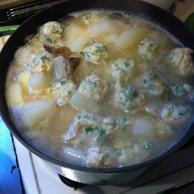 大根と鶏団子の塩麹スープの写真